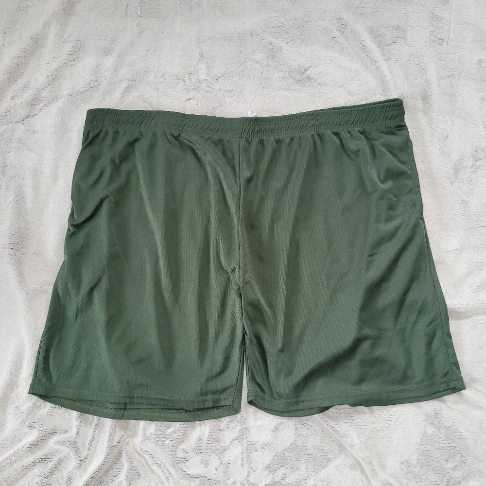 Real Essentials Mens 3XL Green Athletic Shorts Elastic Drawstring Waist Pockets
